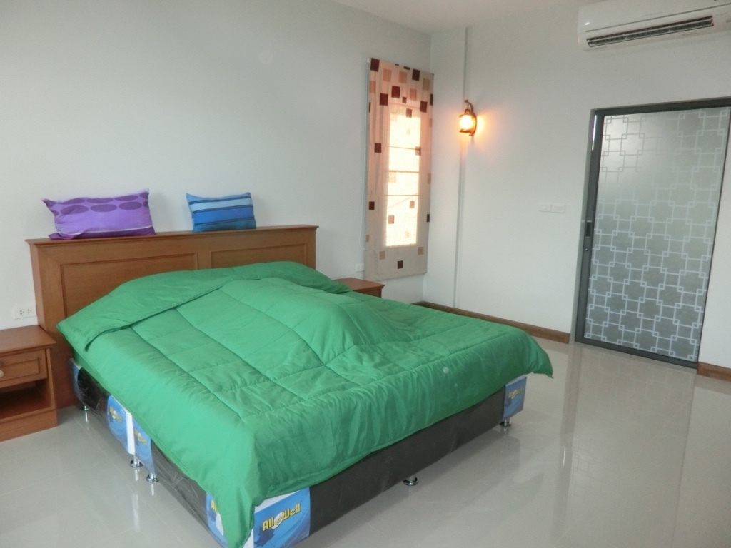 พูลวิลล่าสวนผึ้ง