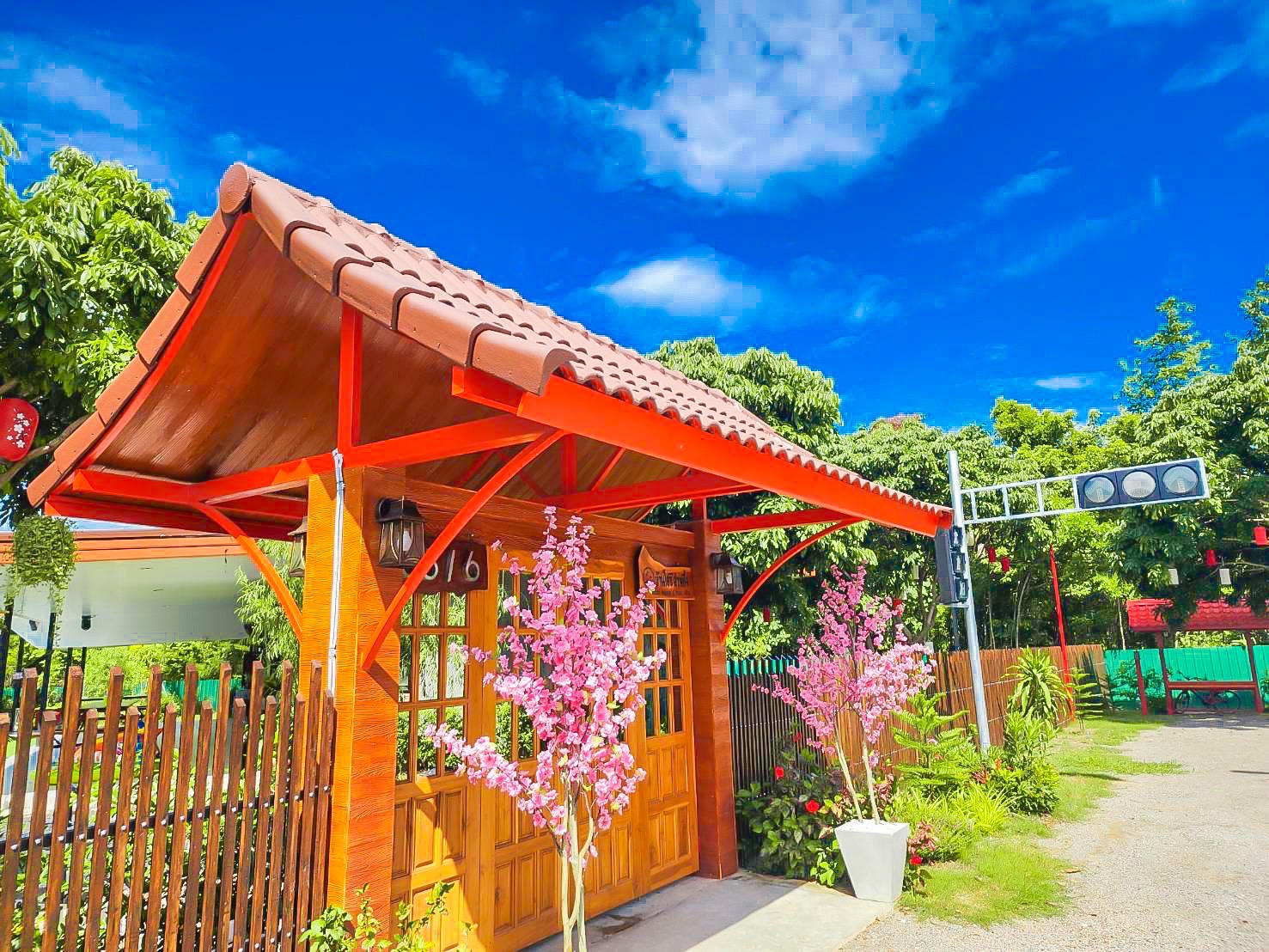 บ้านพักสวนผึ้ง,ที่พักสวนผึ้ง