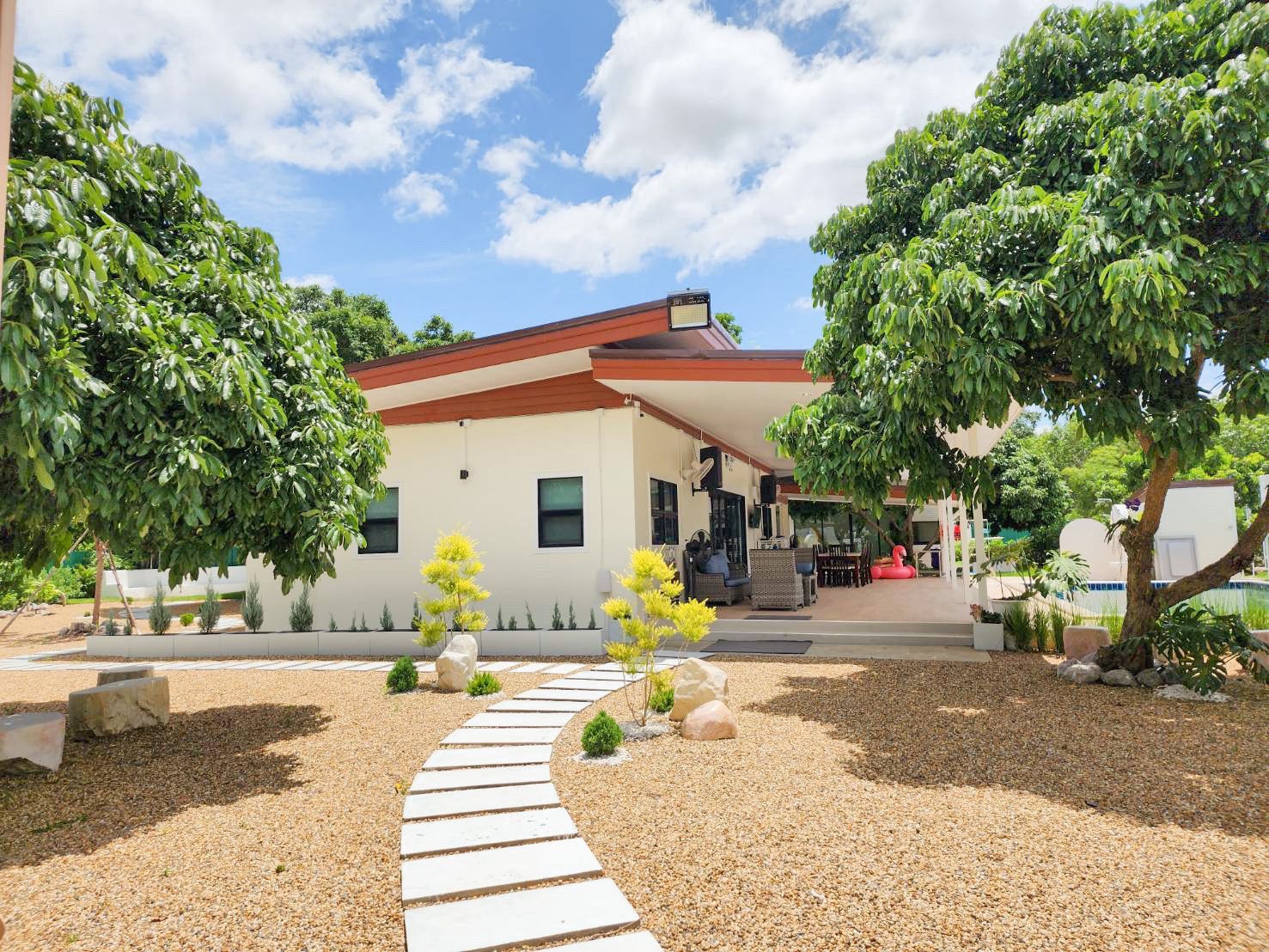 บ้านพักสวนผึ้ง,ที่พักสวนผึ้ง