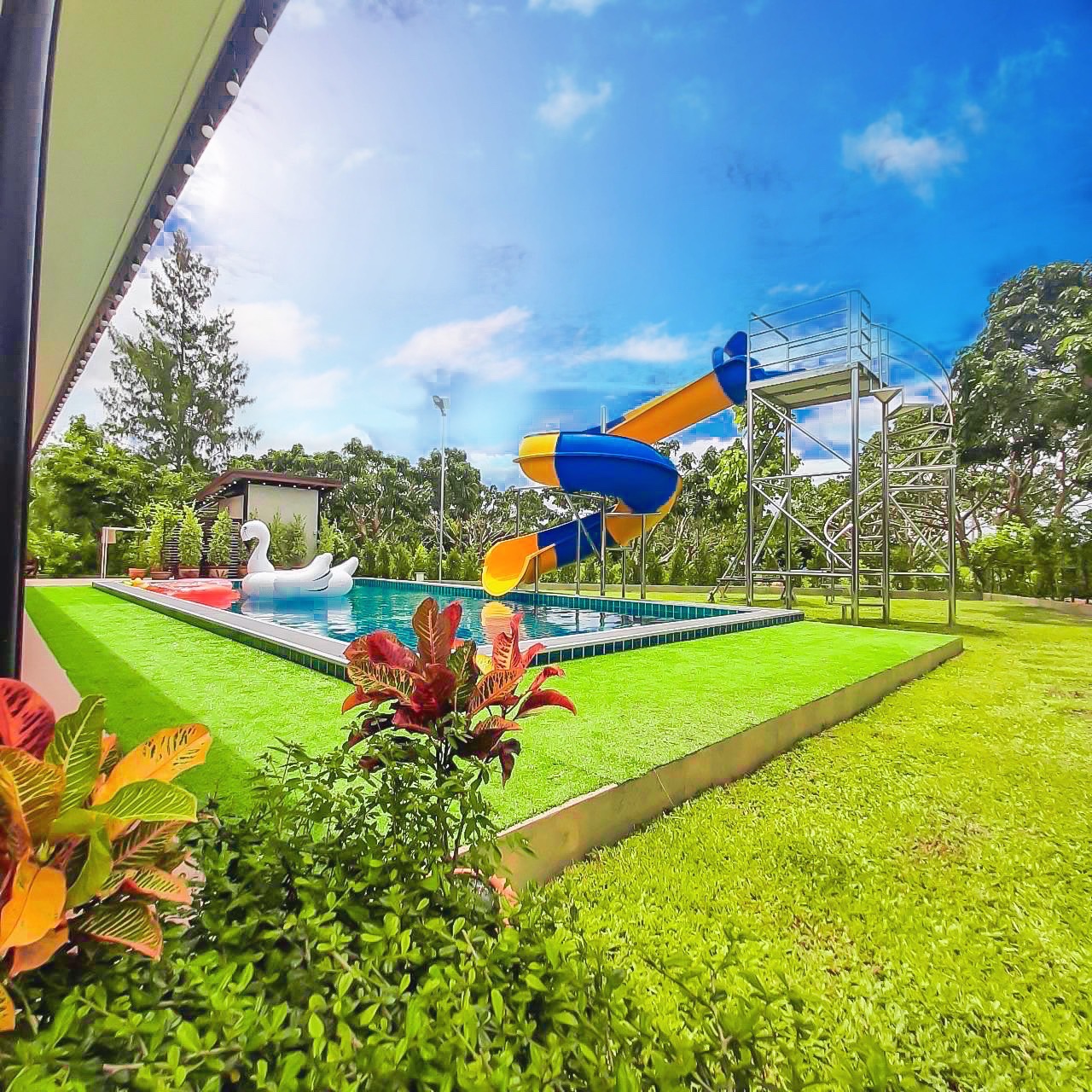 บ้านพักสวนผึ้ง,พูลวิลล่าสวนผึ้ง