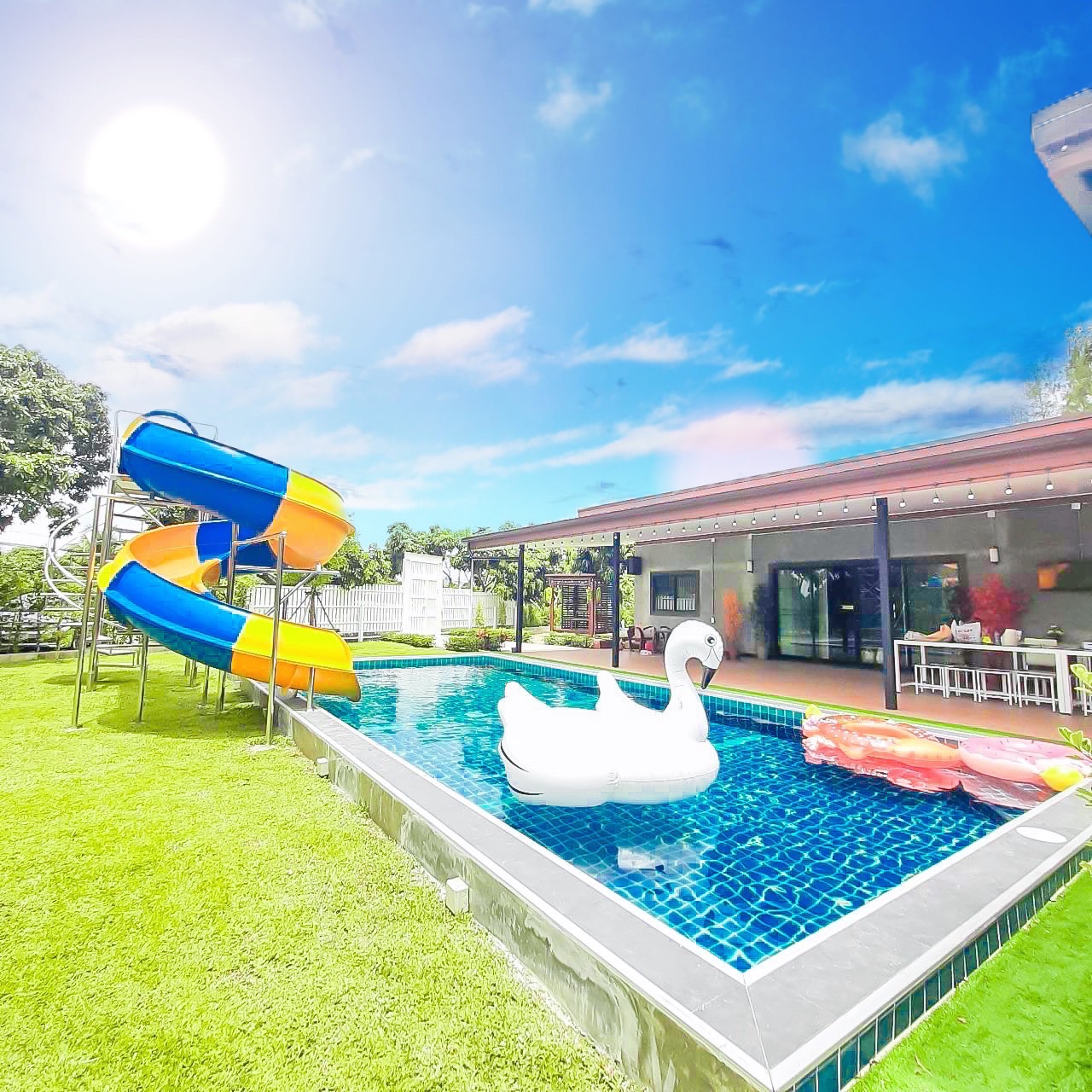 บ้านพักสวนผึ้ง,พูลวิลล่าสวนผึ้ง