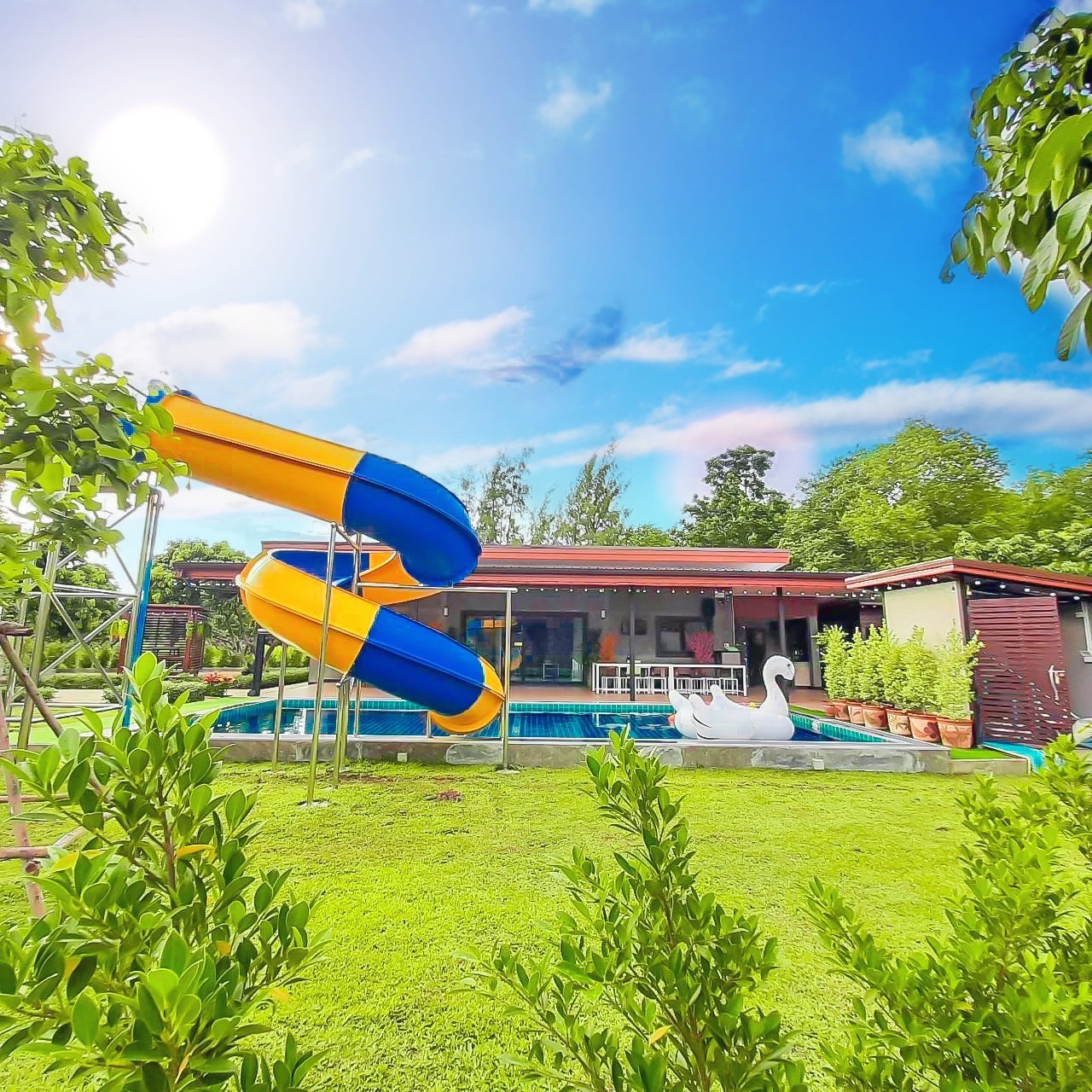 บ้านพักสวนผึ้ง,พูลวิลล่าสวนผึ้ง