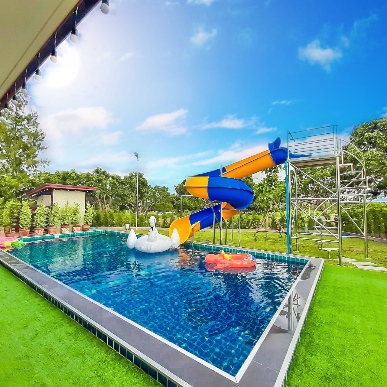 บ้านพักสวนผึ้ง,พูลวิลล่าสวนผึ้ง